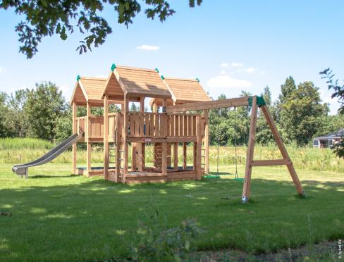 Wooden Professional Jungle Gym with Swing • Hy-land P8s
